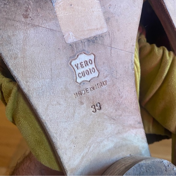 LD TUTTLE THE CANDLE - SULPHUR - Picture 15 of 15